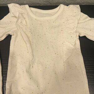 Cat&Jack 2pc.Newborn Outfit White with Gold and elephant print Swaddle Preloved